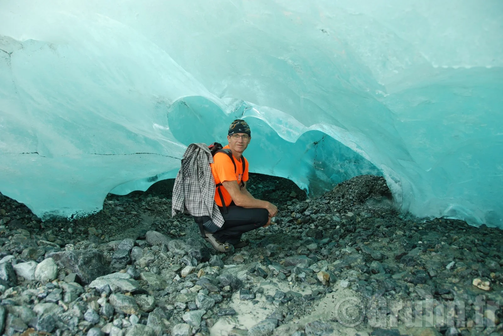 Sous le glacier !