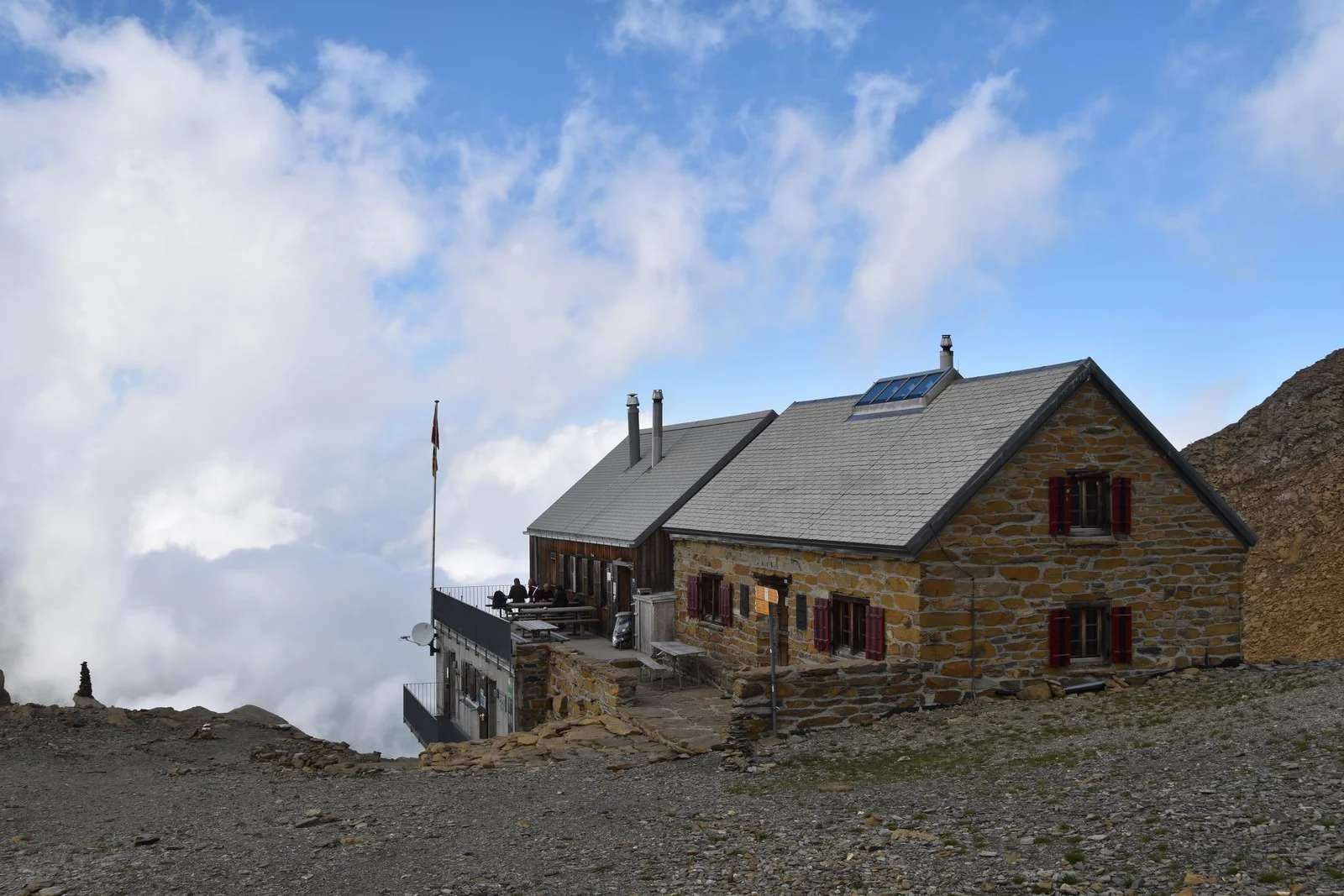 Wildstrubel Hutte
