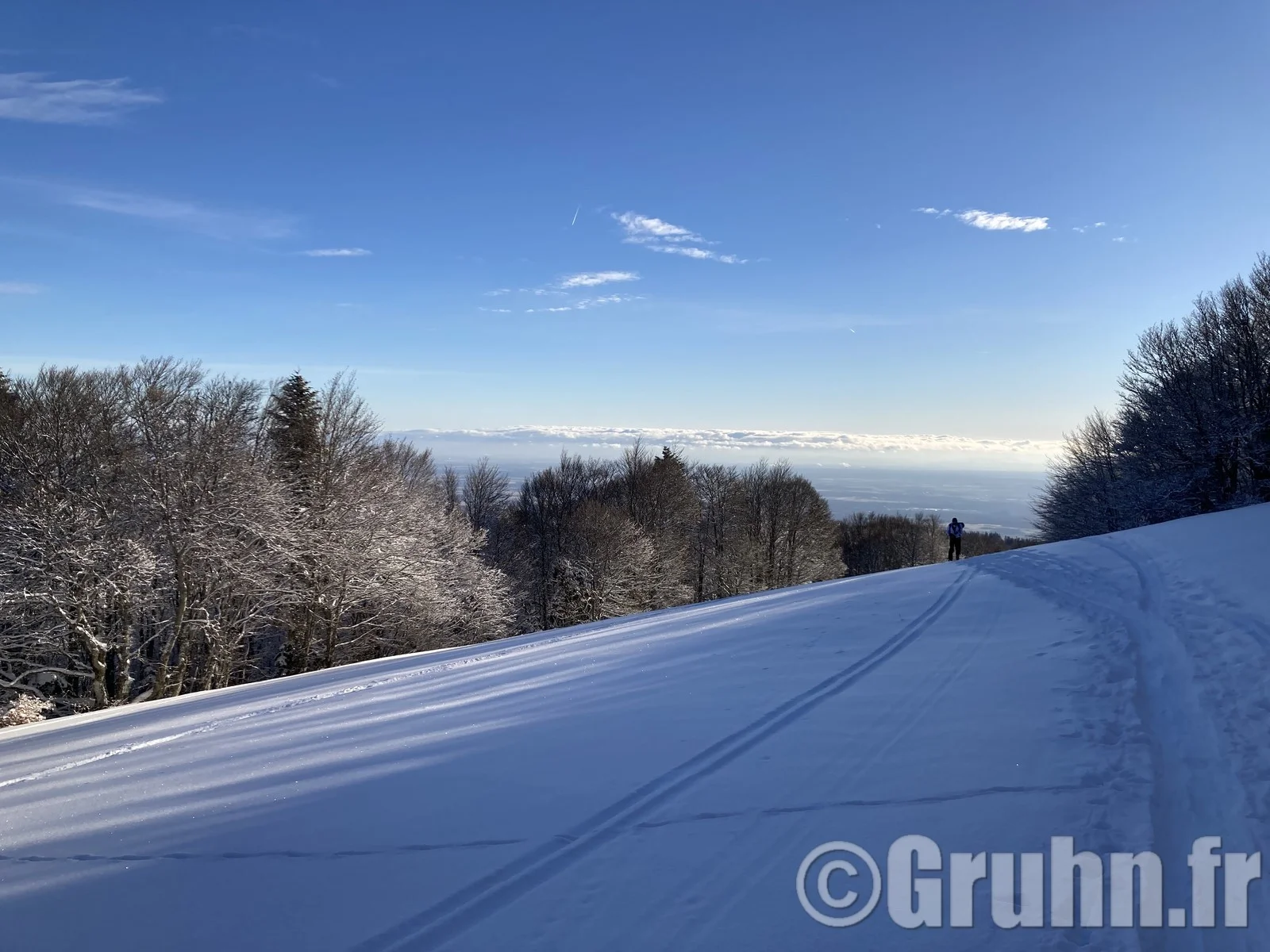 montée vers la vues des alpes